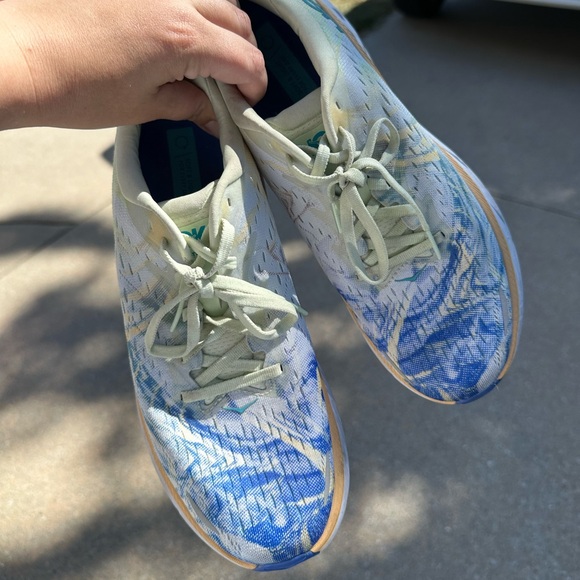 Tennis Shoes | Hoka One One - Picture 2 of 11